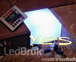 HOLLAND LED RGB 10x10x6 cm - Świecaca kostka brukowa RGB